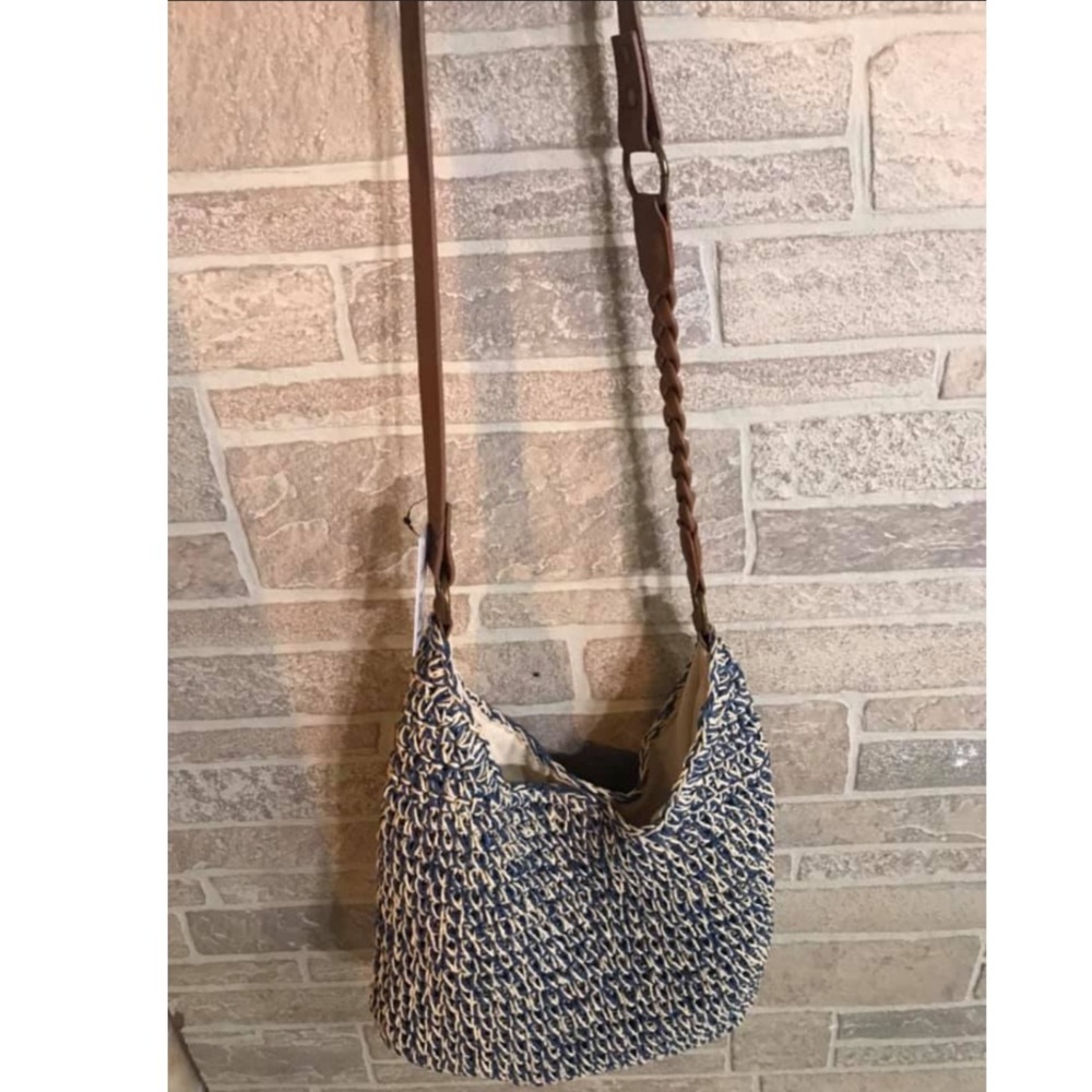 Crossbody purse
